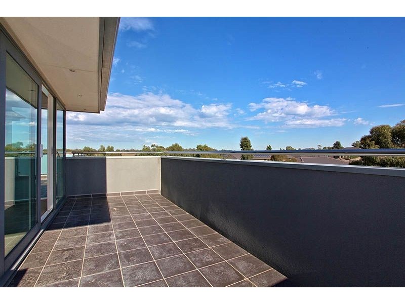 3 Waterhouse Way, Cranbourne South VIC 3977
