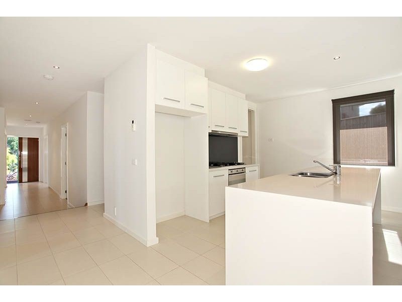 3 Waterhouse Way, Cranbourne South VIC 3977