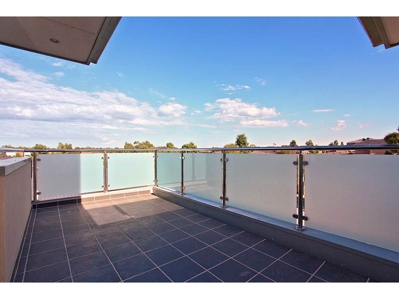 3 Waterhouse Way, Cranbourne South VIC 3977