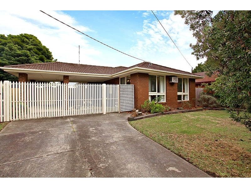 4 Deanswood Drive, Somerville VIC 3912