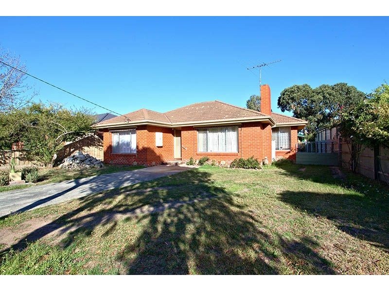 42 Railway Road, Baxter VIC 3911