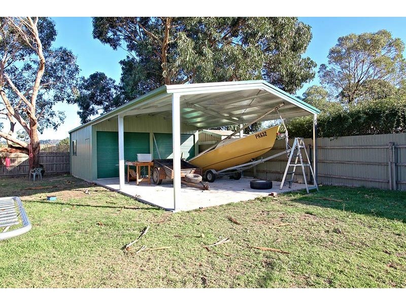 42 Railway Road, Baxter VIC 3911