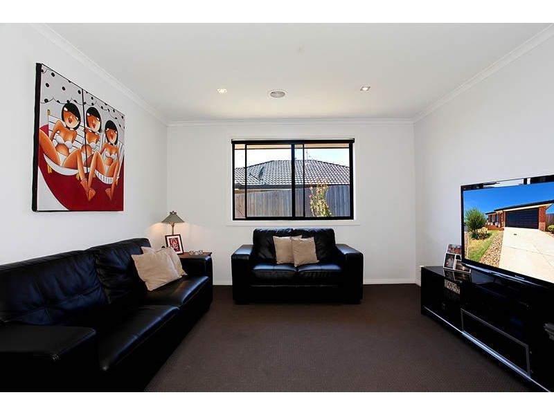 12 Dominic Mews, Somerville VIC 3912