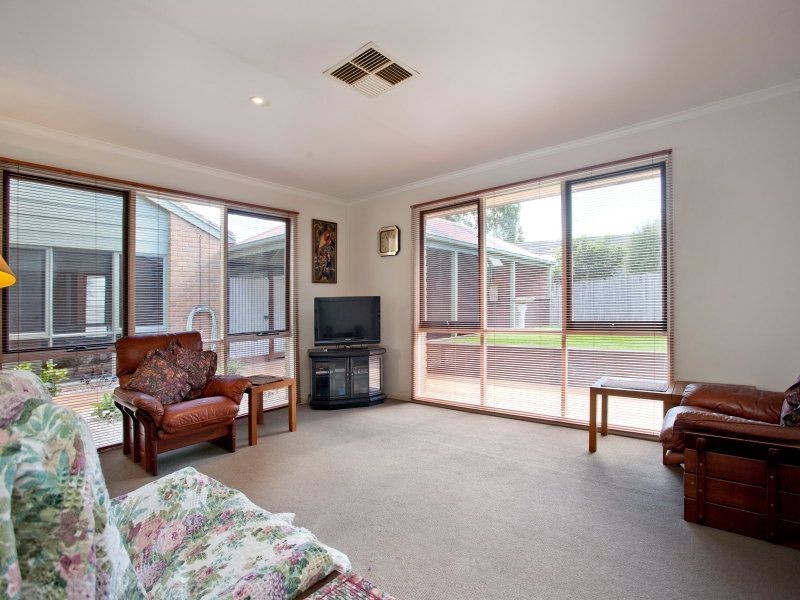7 Rex Court, Somerville VIC 3912
