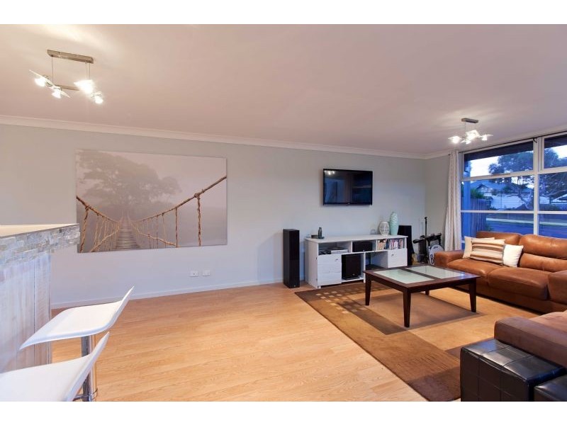 69 Eramosa Road East, Somerville VIC 3912