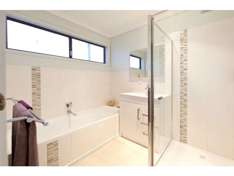 69 Eramosa Road East, Somerville VIC 3912