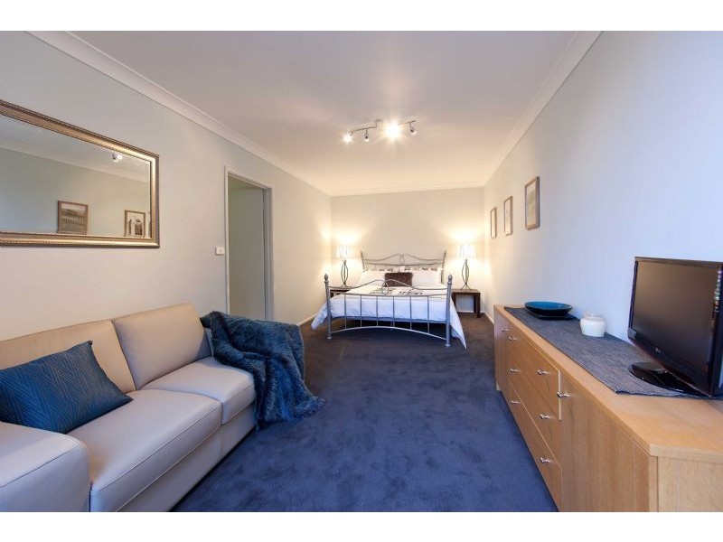 69 Eramosa Road East, Somerville VIC 3912