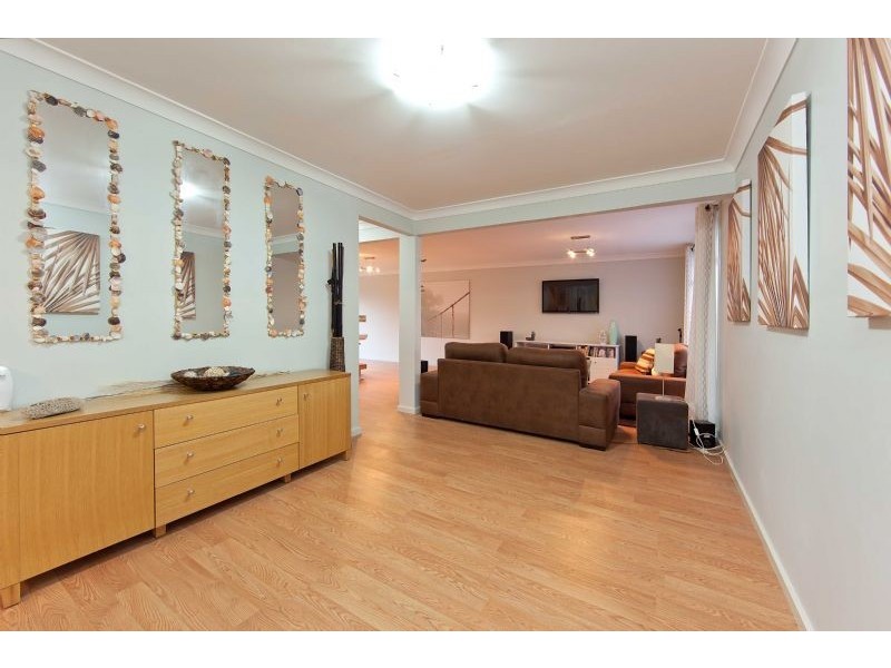 69 Eramosa Road East, Somerville VIC 3912