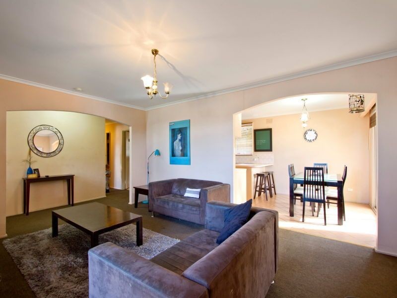 1 Sandra Court, Somerville VIC 3912