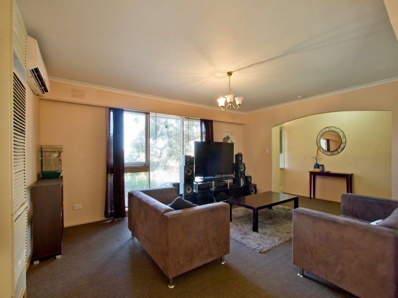 1 Sandra Court, Somerville VIC 3912