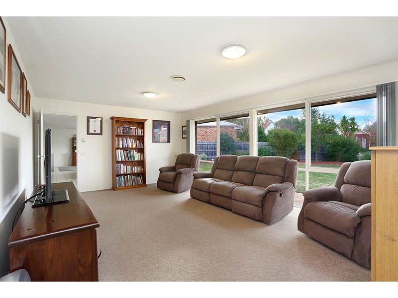 2 Janine Court, Somerville VIC 3912