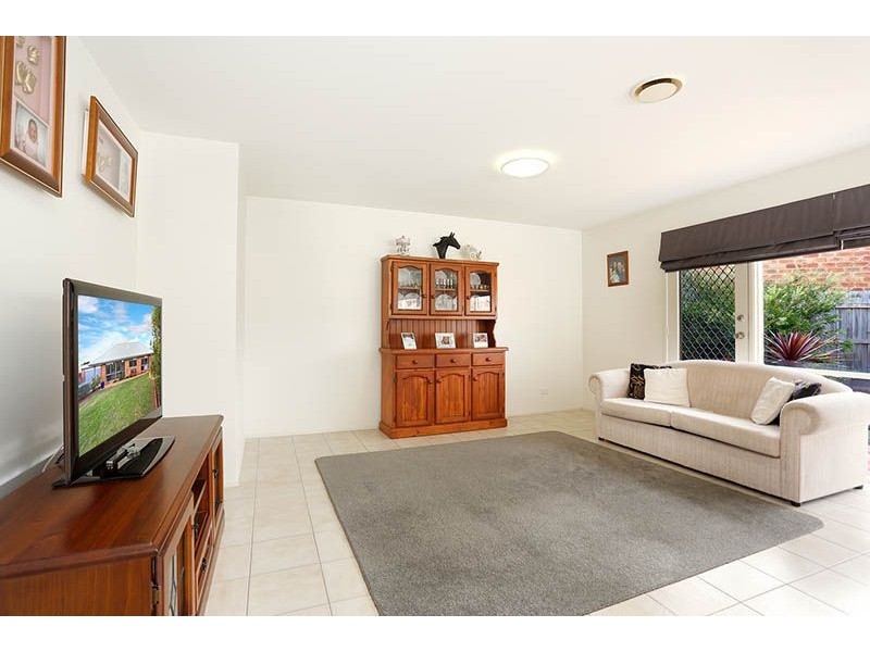 2 Janine Court, Somerville VIC 3912