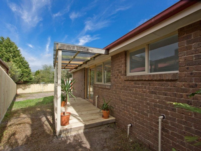 16 Robert Street, Somerville VIC 3912