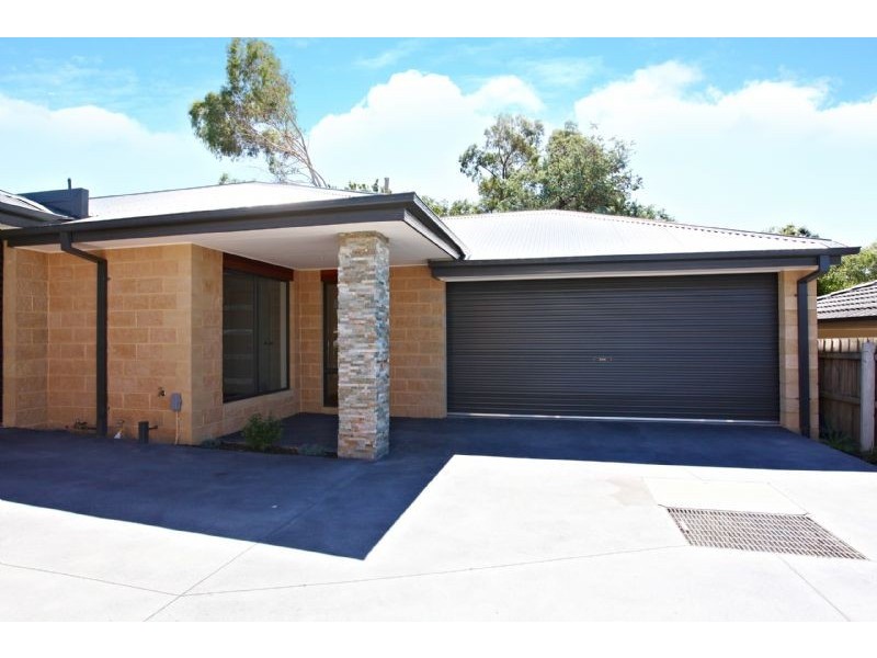 3/76 Eramosa Rd East, Somerville VIC 3912