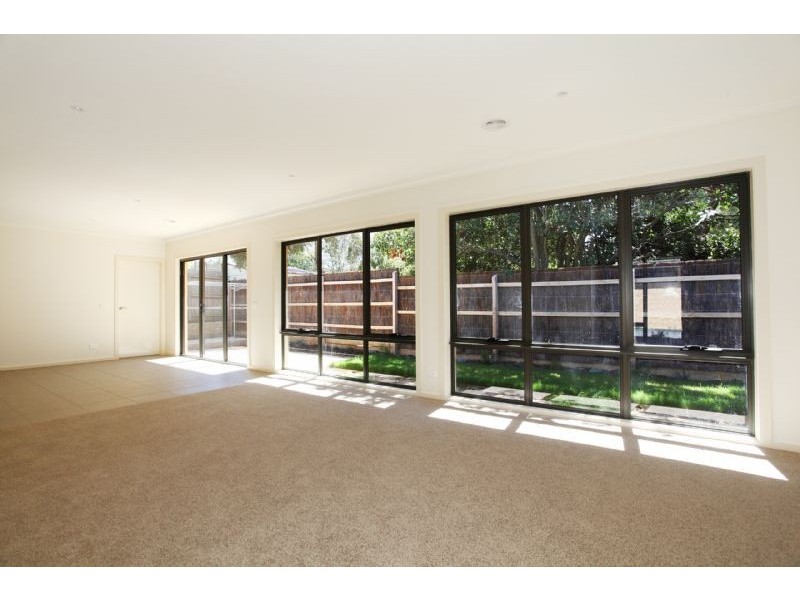 3/76 Eramosa Rd East, Somerville VIC 3912