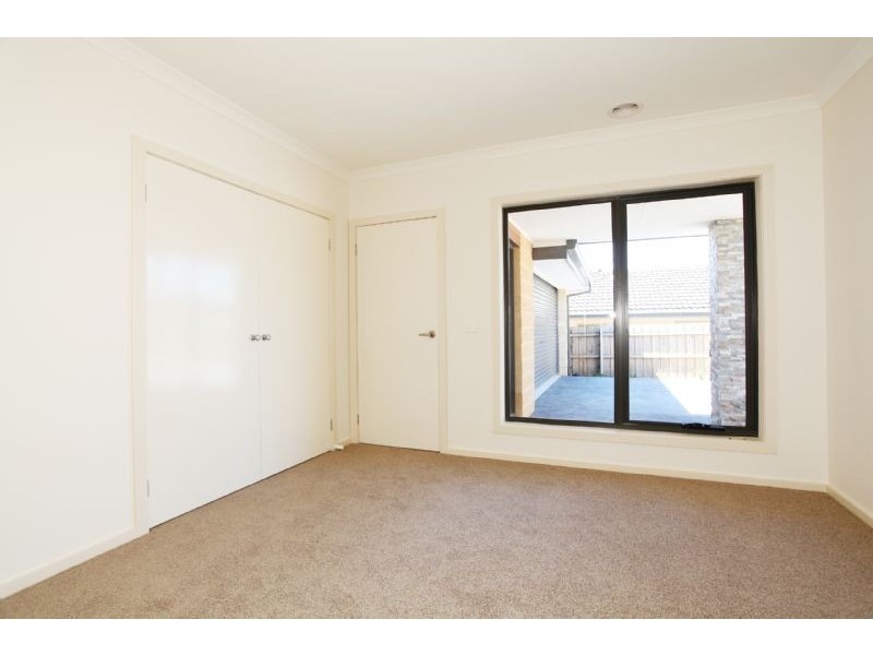 3/76 Eramosa Rd East, Somerville VIC 3912