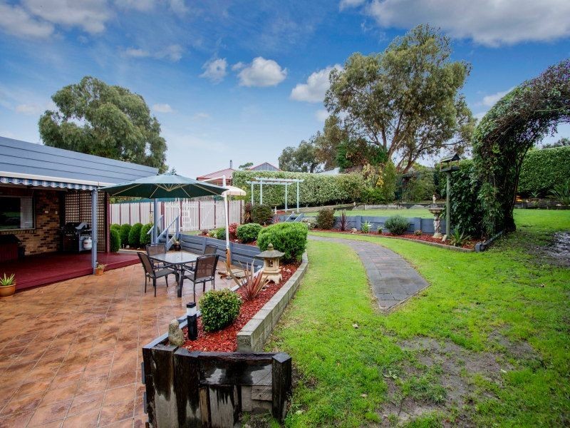 11 Diane Court, Somerville VIC 3912