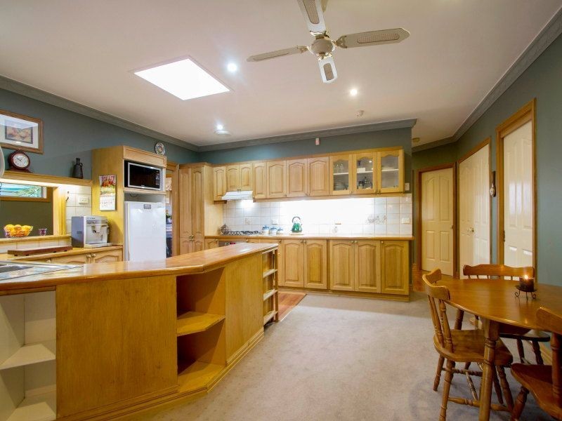 11 Diane Court, Somerville VIC 3912