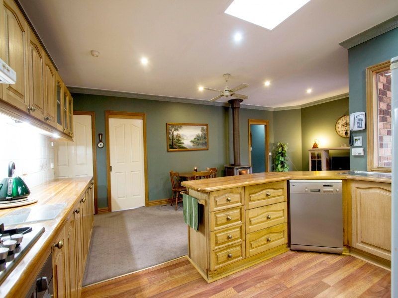 11 Diane Court, Somerville VIC 3912