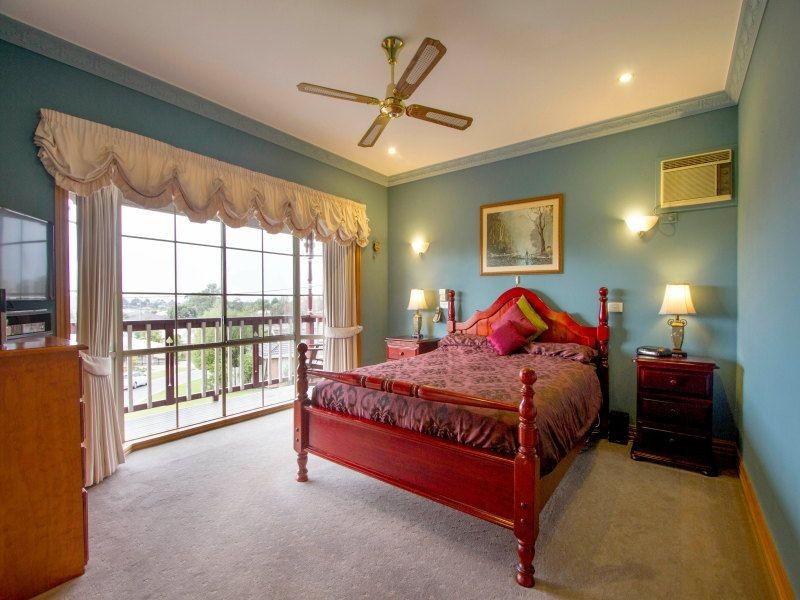 11 Diane Court, Somerville VIC 3912