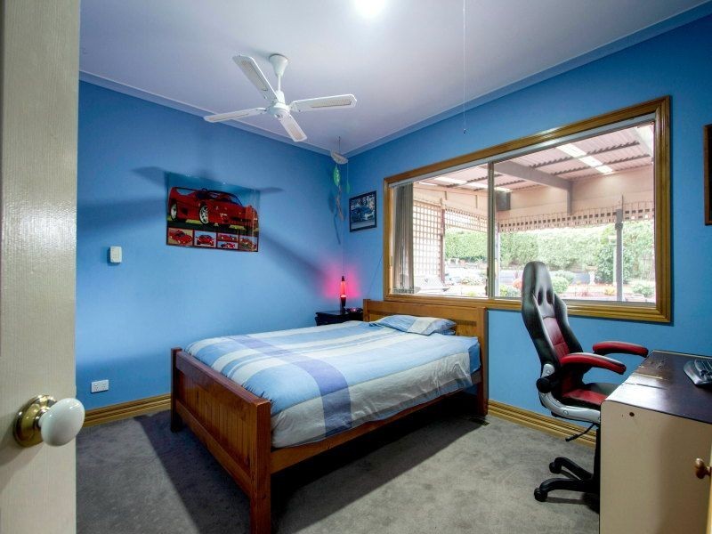 11 Diane Court, Somerville VIC 3912