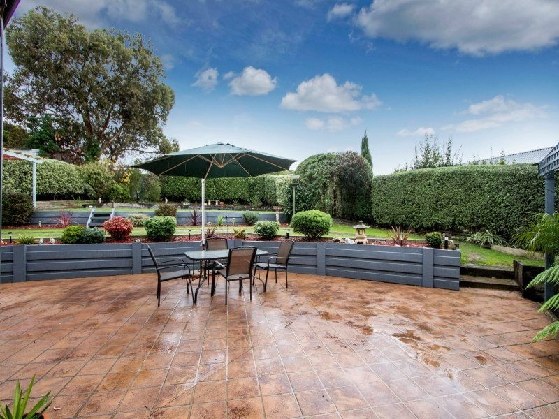 11 Diane Court, Somerville VIC 3912