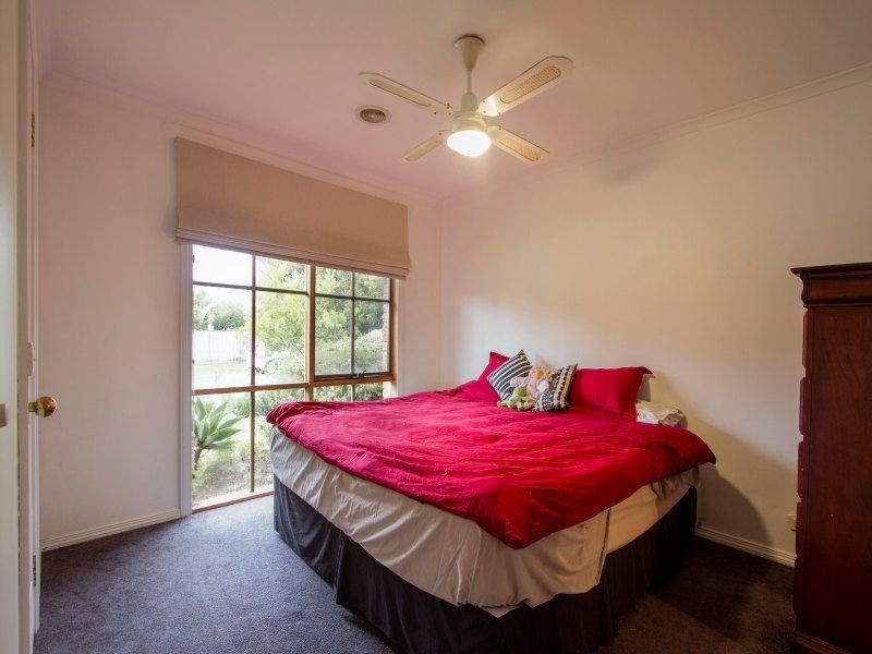 30 Clarendon Drive, Somerville VIC 3912