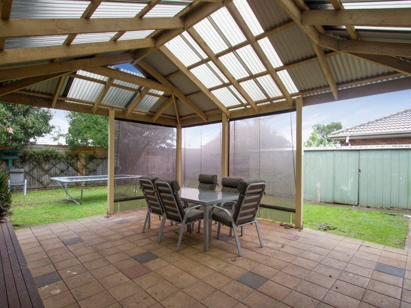 30 Clarendon Drive, Somerville VIC 3912