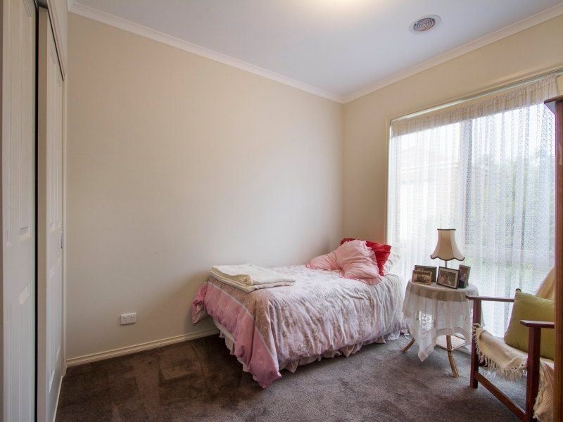 3/10 Raymond Street, Somerville VIC 3912