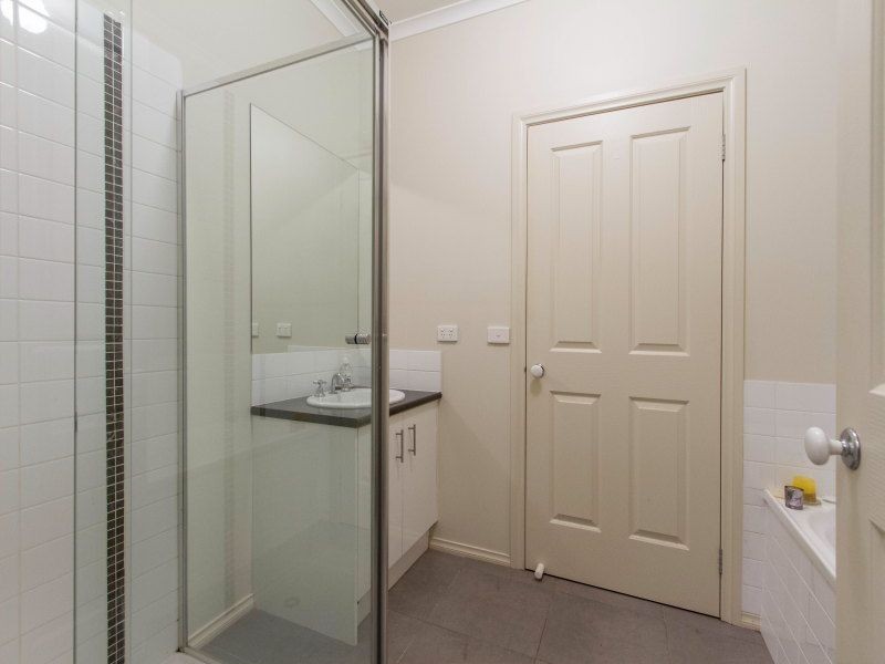 3/10 Raymond Street, Somerville VIC 3912