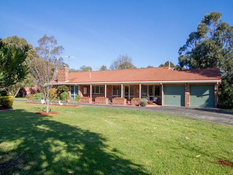 7 Meadow View Road, Somerville VIC 3912