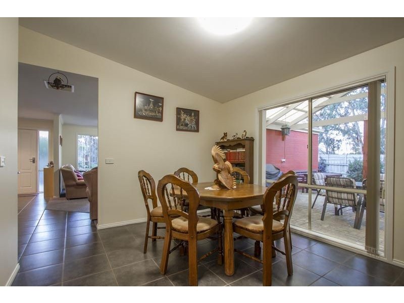 17 Petalnina Close, Somerville VIC 3912