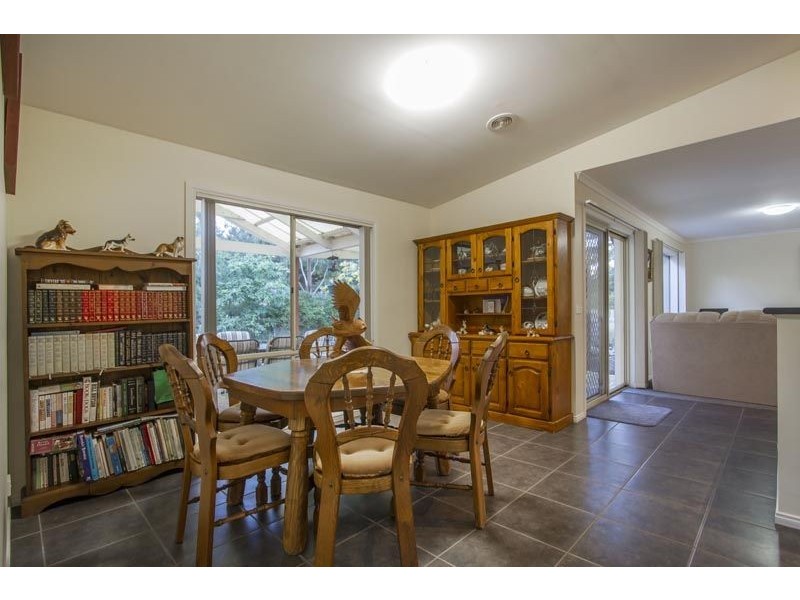 17 Petalnina Close, Somerville VIC 3912