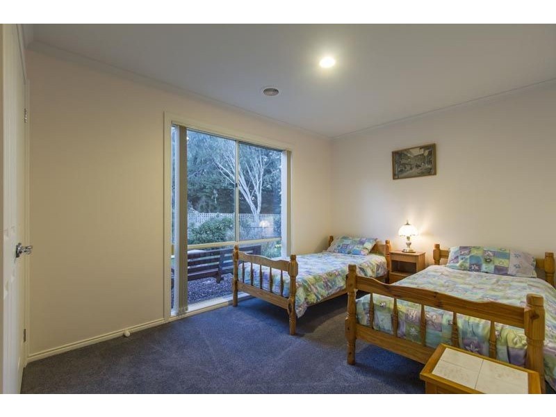 17 Petalnina Close, Somerville VIC 3912