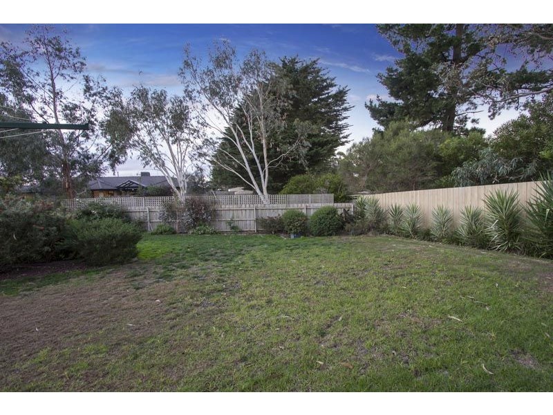 17 Petalnina Close, Somerville VIC 3912