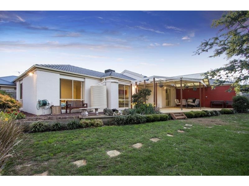 17 Petalnina Close, Somerville VIC 3912