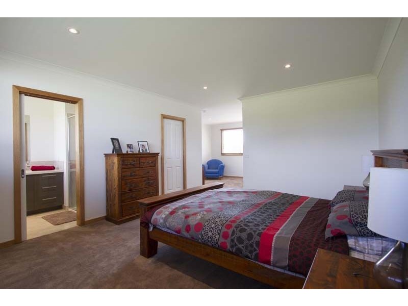 5 Maurandra Close, Hastings VIC 3915