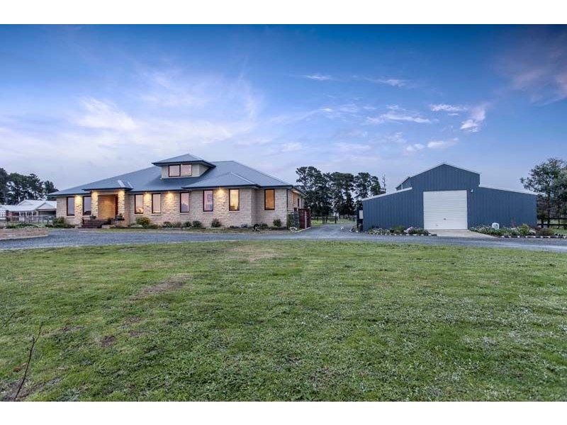 5 Maurandra Close, Hastings VIC 3915