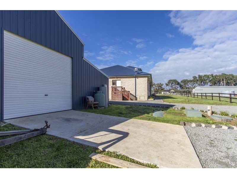 5 Maurandra Close, Hastings VIC 3915