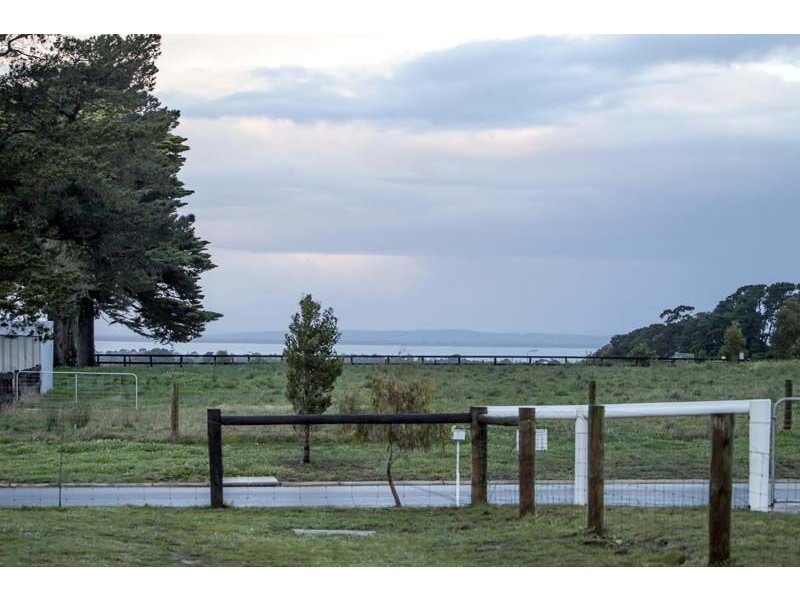 5 Maurandra Close, Hastings VIC 3915