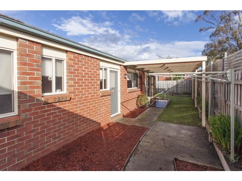 2/51 Guelph Street, Somerville VIC 3912