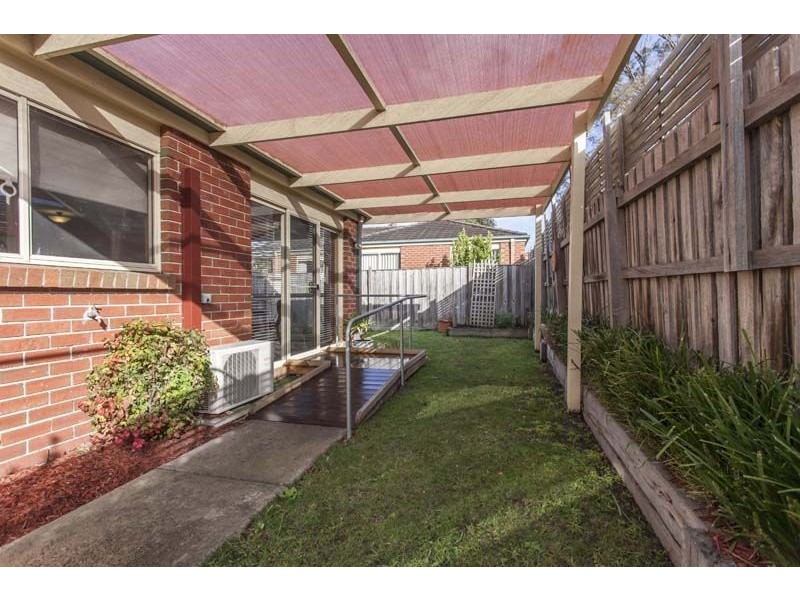 2/51 Guelph Street, Somerville VIC 3912