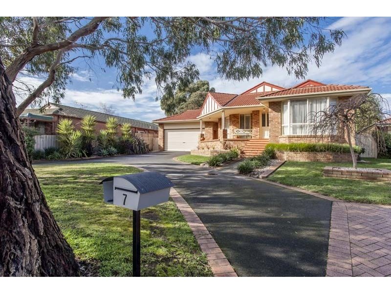 7 Black Wattle Place, Somerville VIC 3912