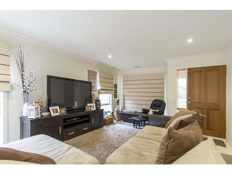 102A Clarendon Drive, Somerville VIC 3912