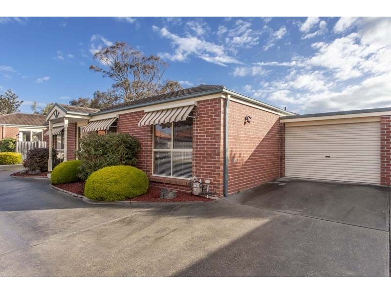 2/51 Guelph Street, Somerville VIC 3912