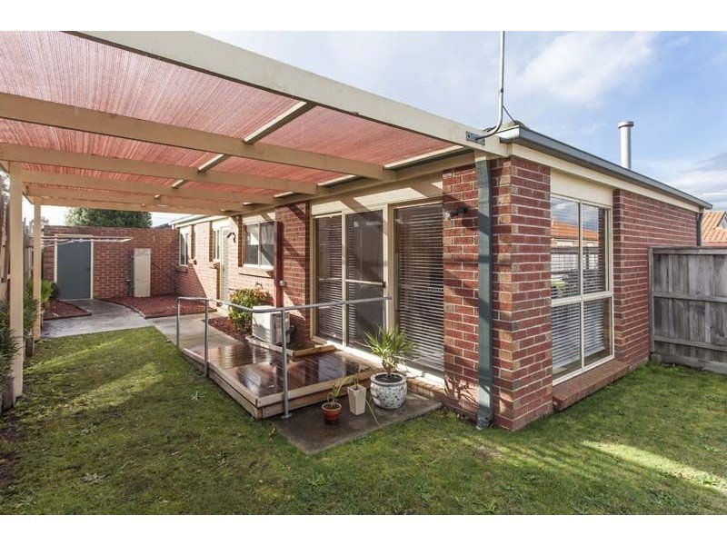 2/51 Guelph Street, Somerville VIC 3912