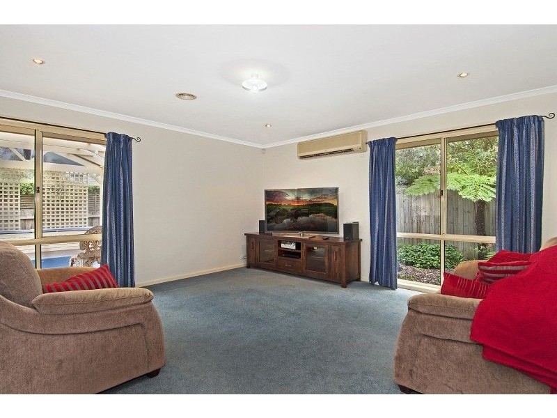 2 Black Wattle Place, Somerville VIC 3912
