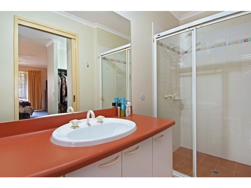 2 Black Wattle Place, Somerville VIC 3912