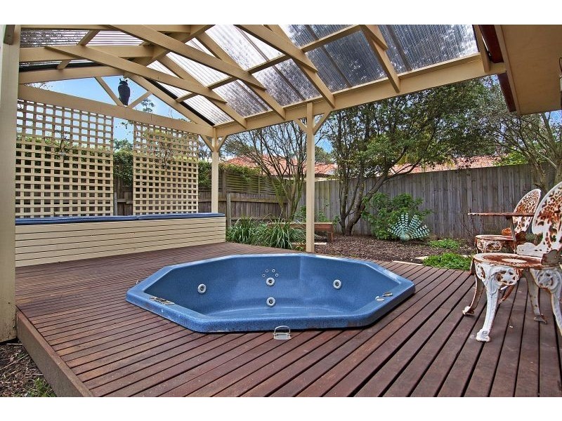 2 Black Wattle Place, Somerville VIC 3912