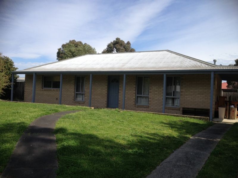 12 Somerville Cres, Somerville VIC 3912